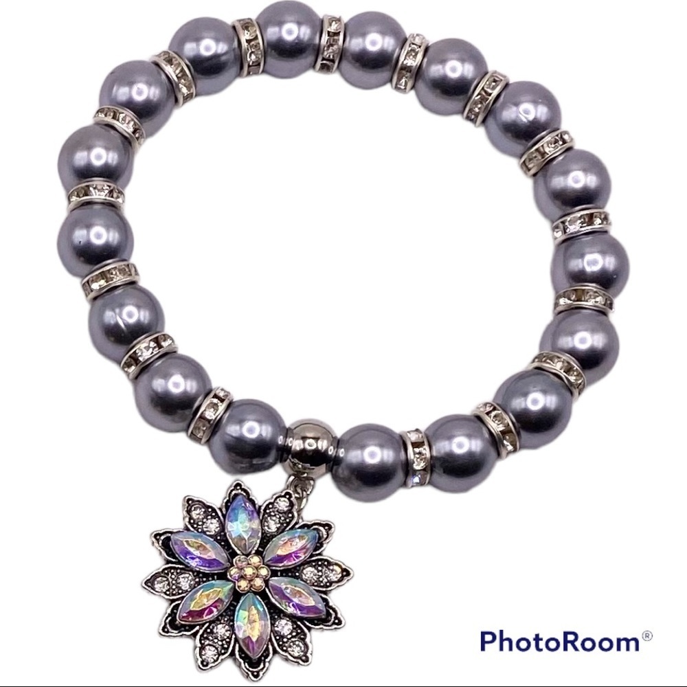 Silver Pearls Snap Bracelet with Iridescent Flower 18mm snap! SEE VIDEO! 🌻🌻🌻 - Picture 13 of 13